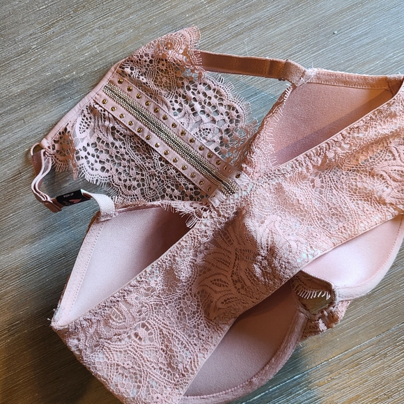 NWT Light Pink Lace 32DD Bra - Picture 8 of 10